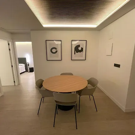 Edificio Reyes Catolicos Centro By Renthas Apartment *